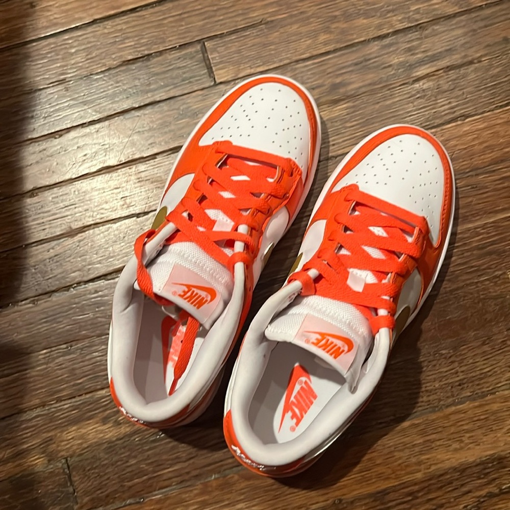 Orange dunk low